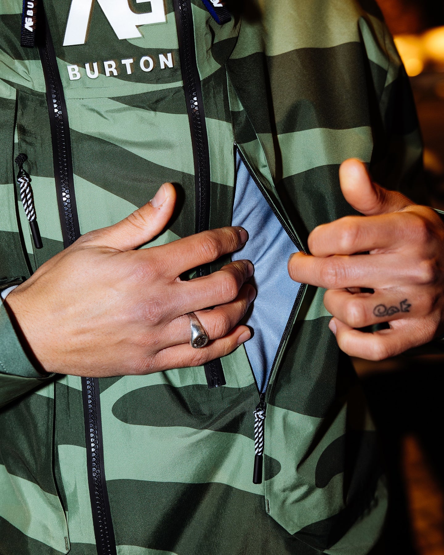 Burton Men's Analog Hardpack Gore-Tex 3L Snow Jacket - Hedge Green Zebra - 2024 Men's Snow Jackets - SnowSkiersWarehouse