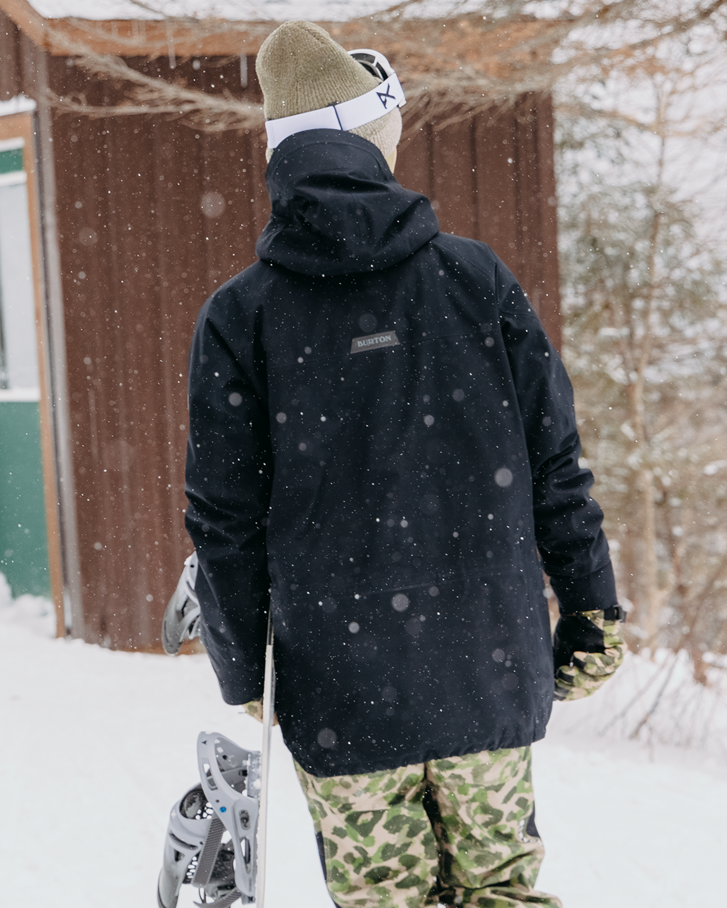 Burton Men's Treeline Gore-Tex 3L Snow Jacket - True Black Men's Snow Jackets - Trojan Wake Ski Snow