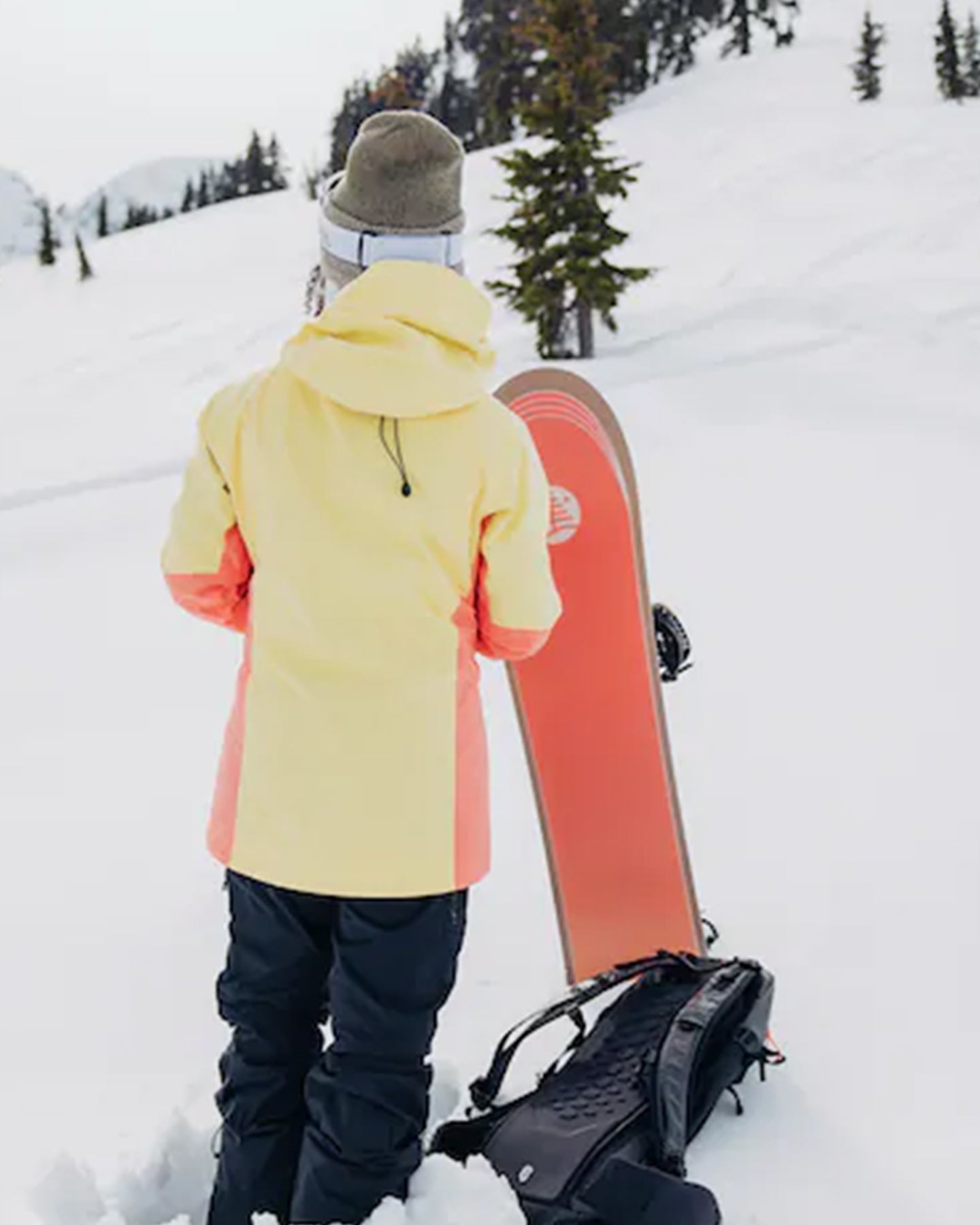 Burton Women's [ak]® Upshift Gore-Tex 2L Snow Jacket - Buttermilk/Reef Pink Snow Jackets - Trojan Wake Ski Snow