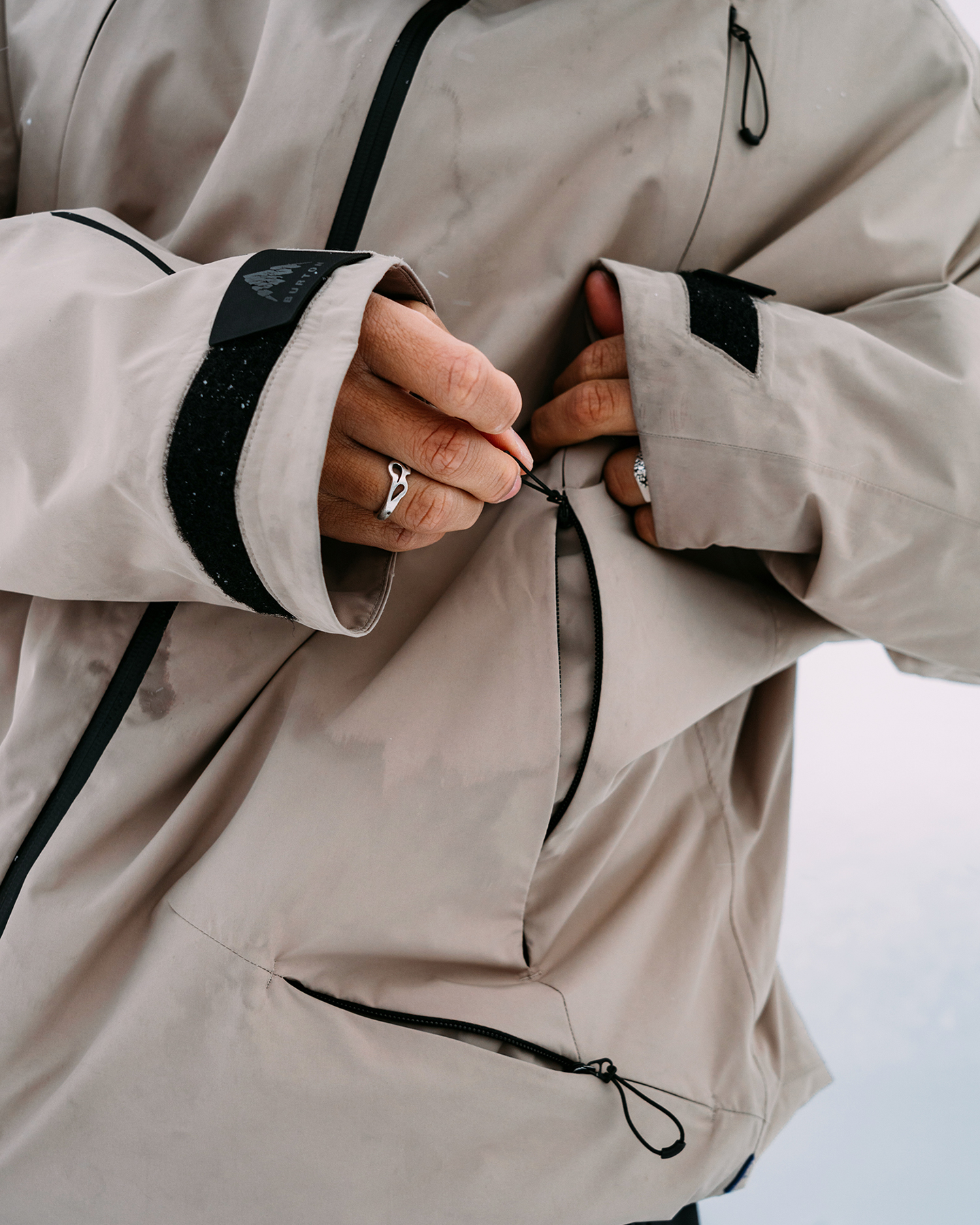 Burton Futuretrust 2L Snow Jacket - Summit Taupe Unisex Snow Jackets - Trojan Wake Ski Snow