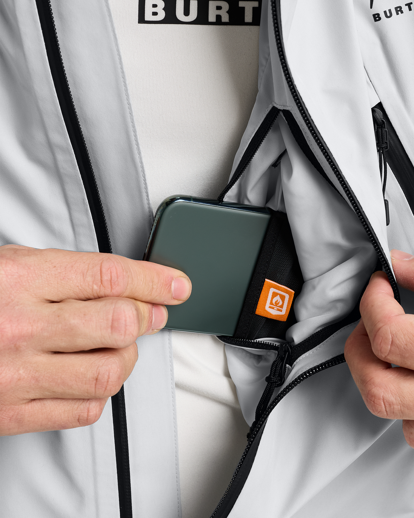 Burton Men's Reserve 2L Relaxed Snow Anorak - Gray Cloud Men's Snow Jackets - Trojan Wake Ski Snow