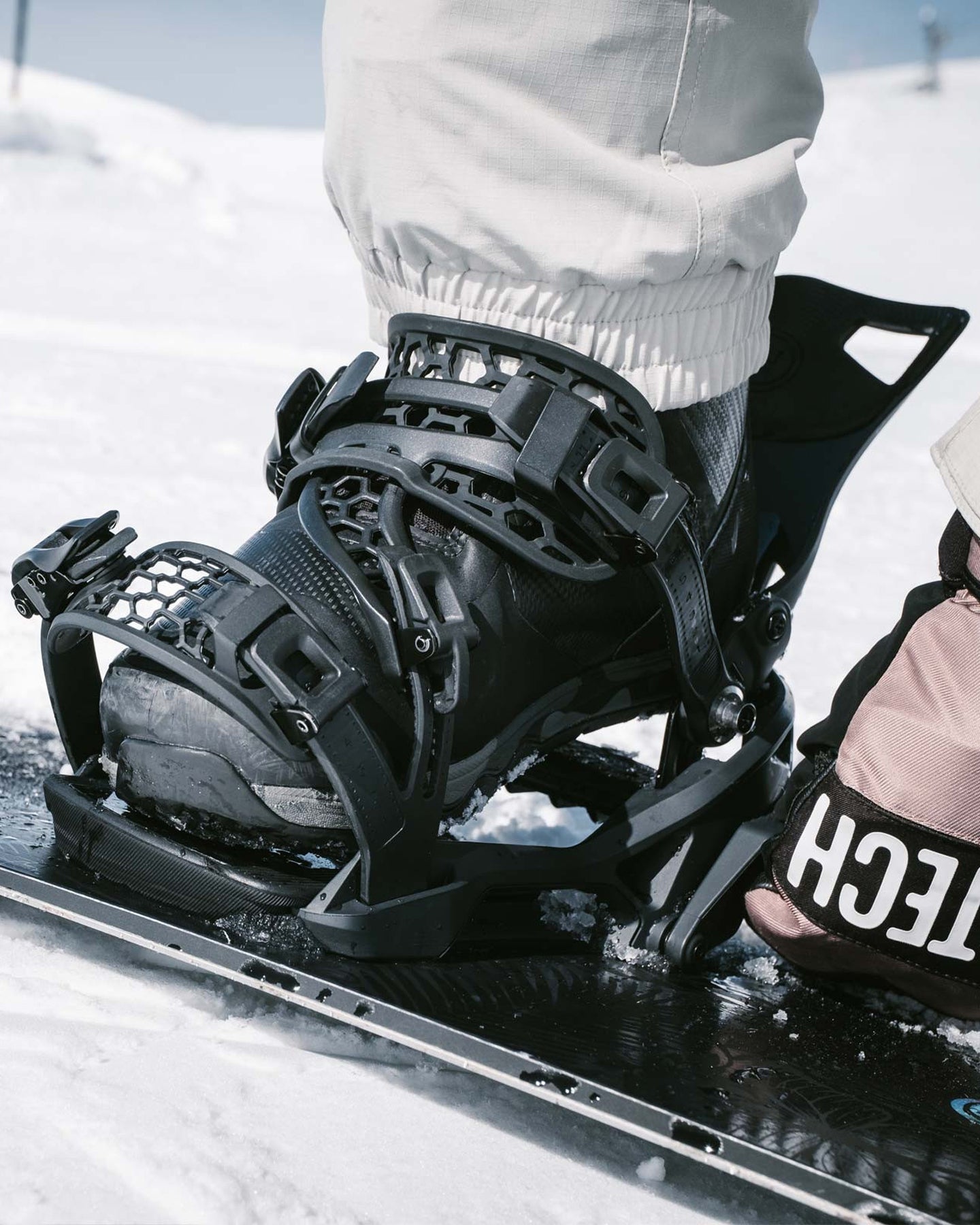 Nidecker Supermatic Snowboard Binding - Black - 2024 Men's Snowboard Bindings - SnowSkiersWarehouse