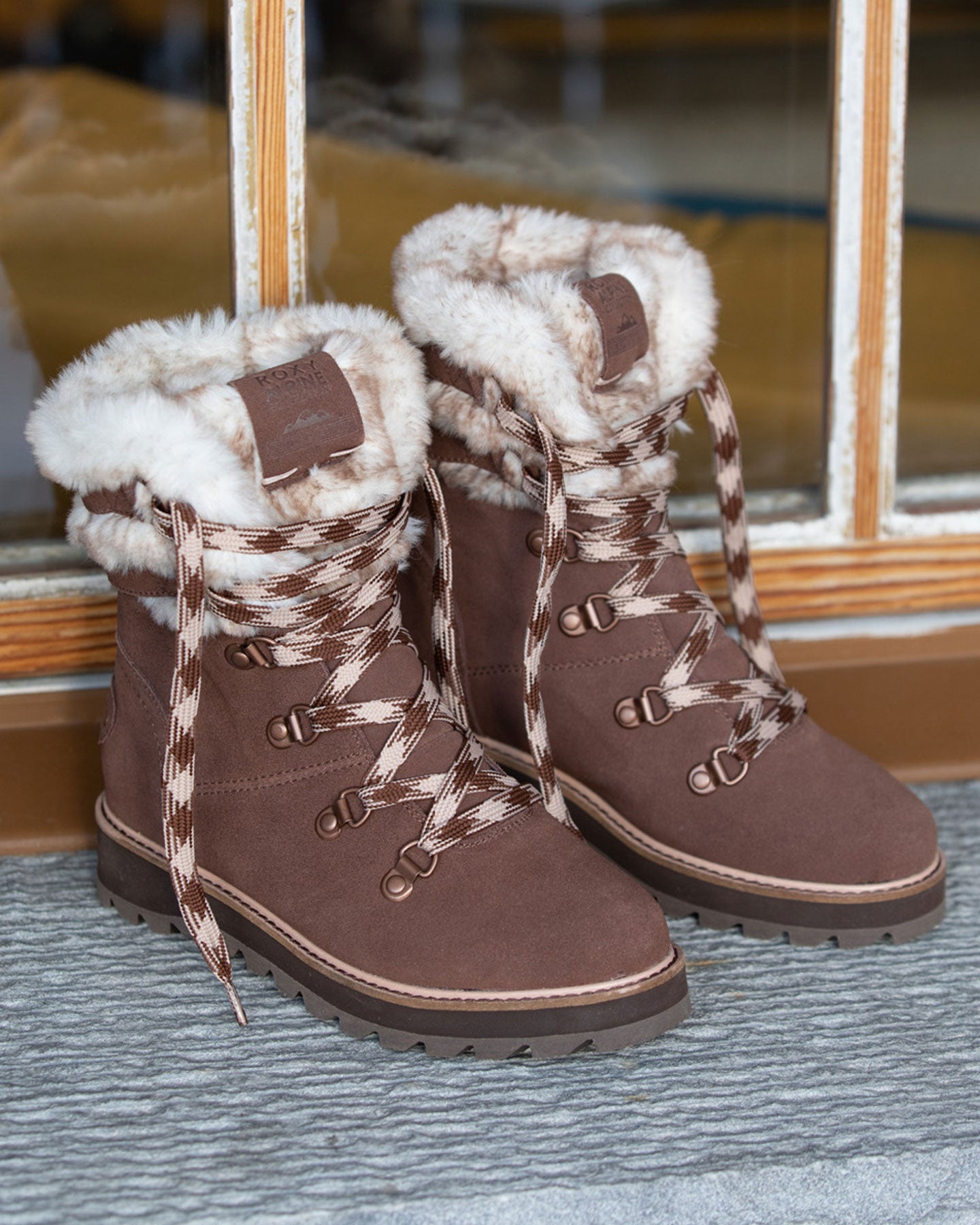 Roxy Women's Brandi Iii Winter Boots - Chocolate Apres Boots - Trojan Wake Ski Snow